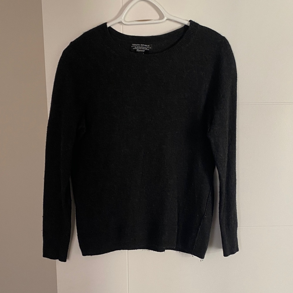 Banana Republic Black Crew Neck Sweater